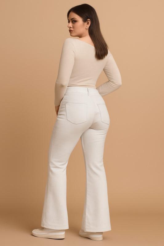 Luna-White flared Jeans